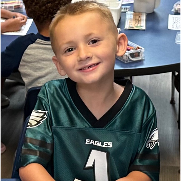 Meet your Posher, Jackie - Picture 5 of 7